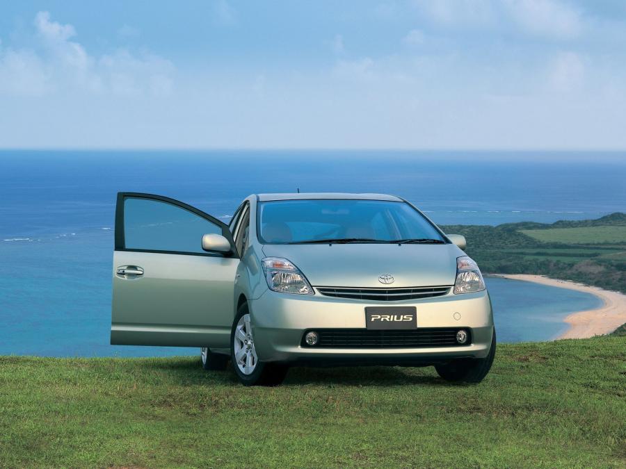  Toyota Prius G 2003 года  (фото 2 из 2)